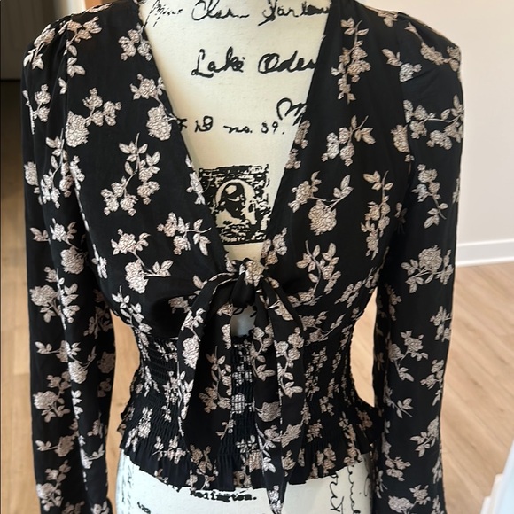 Love Tree Tops - Love Tree Black and White Tie Front Long Sleeve Blouse